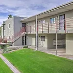 Modern Old Town 1 Bedroom Condo