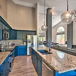 Scottsdale Golfers Getaway With Putting Green