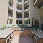Walk Score 81-Shopping District-King Bed-Parking G3047