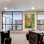 Walk Score 81-Shopping District-King Bed-Parking G3047
