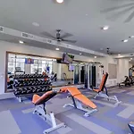 Walk Score 81-Shopping District-King Bed-Parking G3047