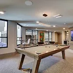 Walk Score 81-Shopping District-King Bed-Parking G3047