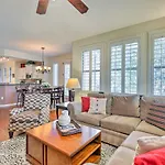 Upscale Scottsdale Getaway With Golf Course Views!
