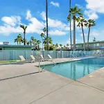 Hidden Gem In Ot Studio With Heated Pool