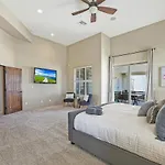 Luxury Estate, Sleeps 24, Sonoran By Homestakes Stays
