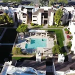 Stylish 1Bd In Of Old Town Heated Hottub