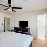 Lone Palm Terrace