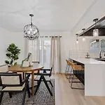 Serene & Stylish Townhouse In Scottsdale, 3Bd/3Bth
