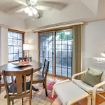 Scottsdale Condo With Community Pool Walk To Park!