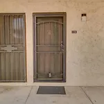 Charming 1-Bdrm Condo Steps To Old Town Scottsdale