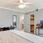 Poolside 2 Bdrm Condo Prime Scottsdale Location