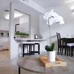 245 Fully Furnished 1Br Suite-Pet Friendly