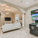 Resort Style Estate, 2 Houses, Putt-Putt Course, B-Ball Court, Heated Pool