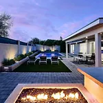 Desert Daze - Pool Heat Available - Fire Pit & Canal Access