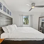 Spacious 1Br Condo W Patio & Close To Old Town