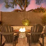 Luxury Homestyle Getaway Wpool, Gym, & Office