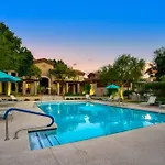 Modern 2-Br Condo North Scottsdale