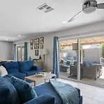 Contemporary Desert Escape Casa Montebello