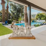Sly Fox Scottsdale Retreat