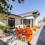 L.A. Meets Scottsdale-Resort Backyard-Pool & Spa