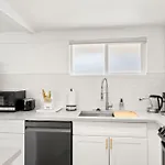 Brand New Home W Parking Blocks From Oldtown- 1A