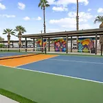 Luxe 1B1B Scottsdale Stay With Pool Access And Free Parking