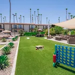 236 Fully Furnished 1Br Suite-Outdoor Pool