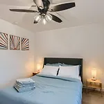 2Bd-Close To Airportitvwifopenkitchenpool