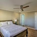 Family Condo With Pool Less Than 1 Mi To Old Town Scottsdale