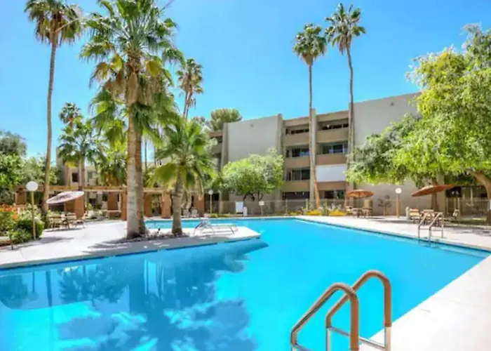 Charming 1-Bdrm Condo Steps To Old Town Scottsdale