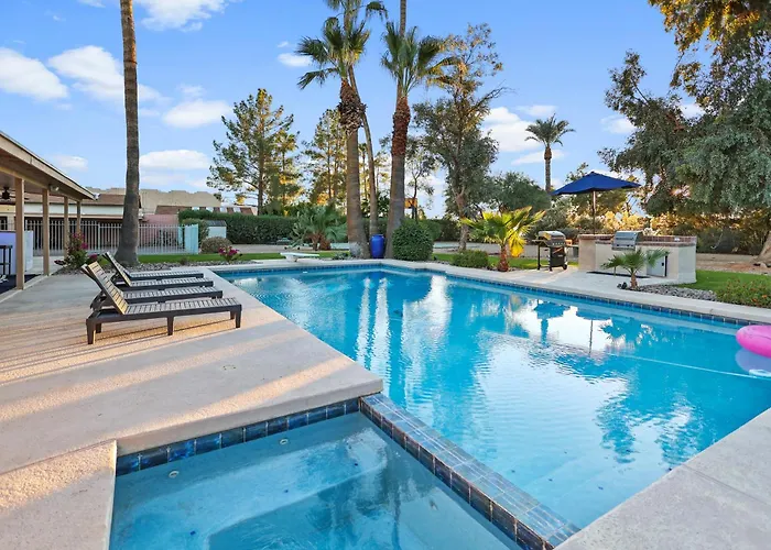 Sly Fox Scottsdale Retreat