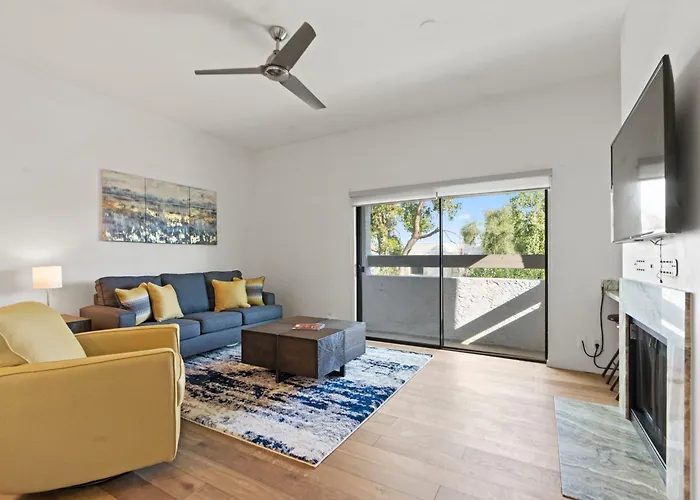 Spacious 1Br Condo W Patio & Close To Old Town