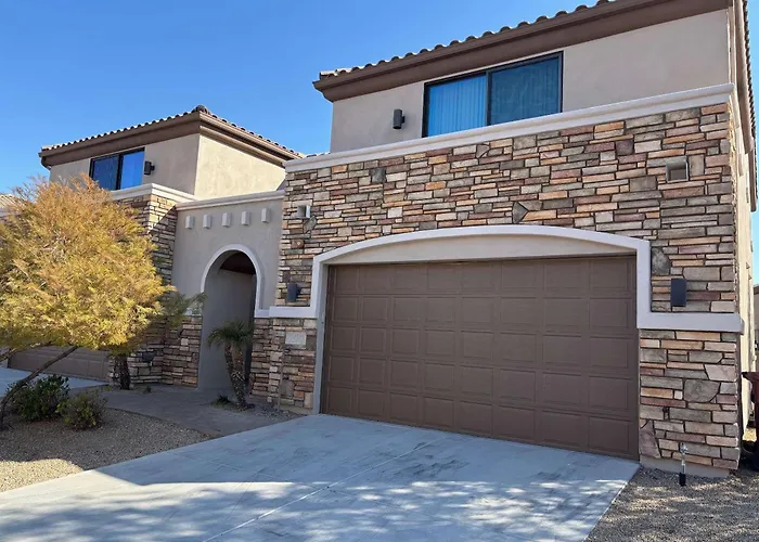 4-Br Townhome Near Old Town Scottsdale