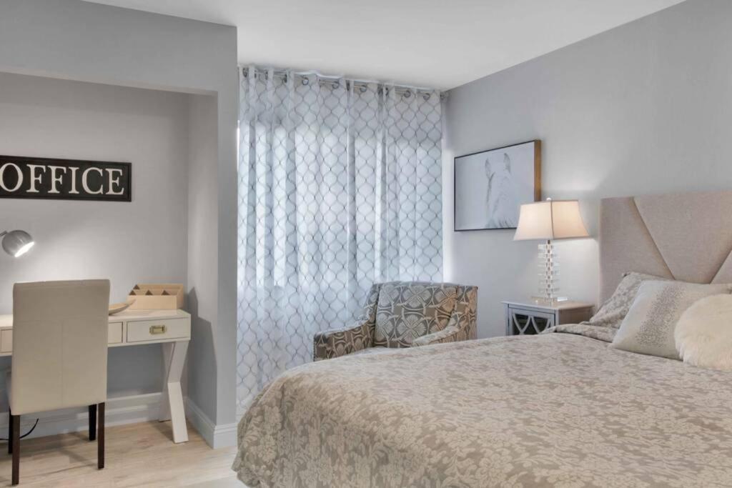 Modern Old Town 1 Bedroom