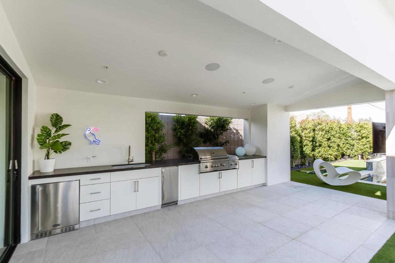 L.a. Meets Scottsdale-resort Backyard-pool &
