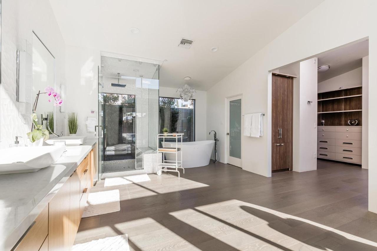 Holiday home L.a. Meets Scottsdale-resort Backyard-pool & *