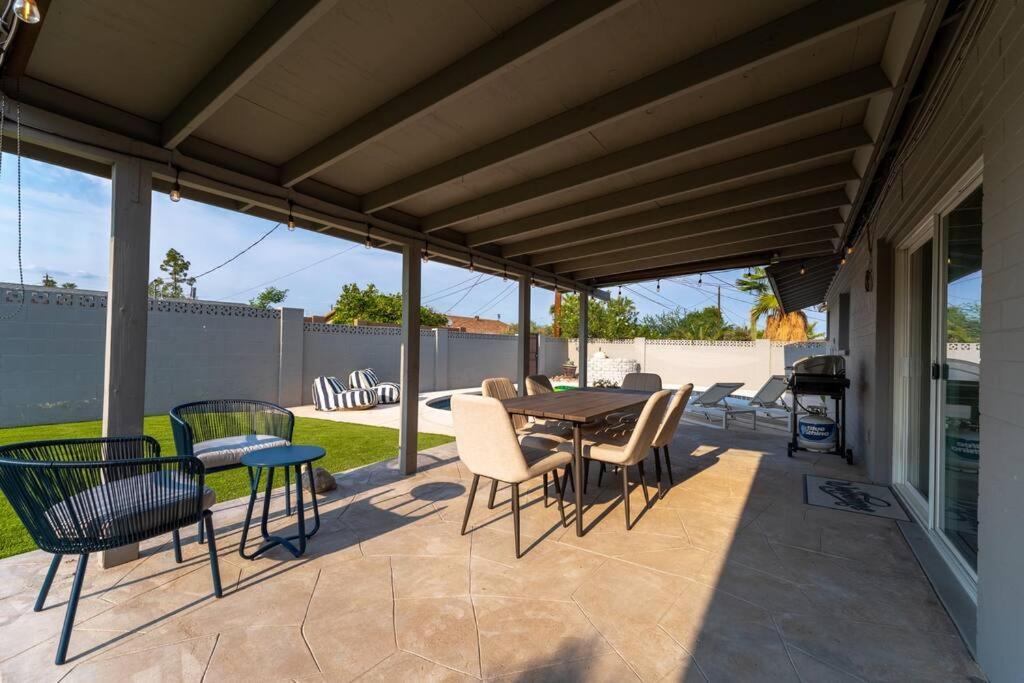 Splash And Relax By Homeslice * Scottsdale
