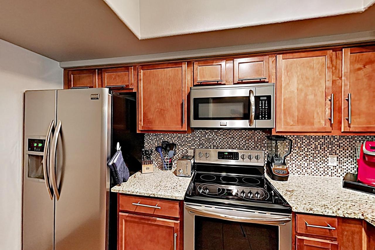 The Signature Unit & Breezy Desert Retreat Apartment *