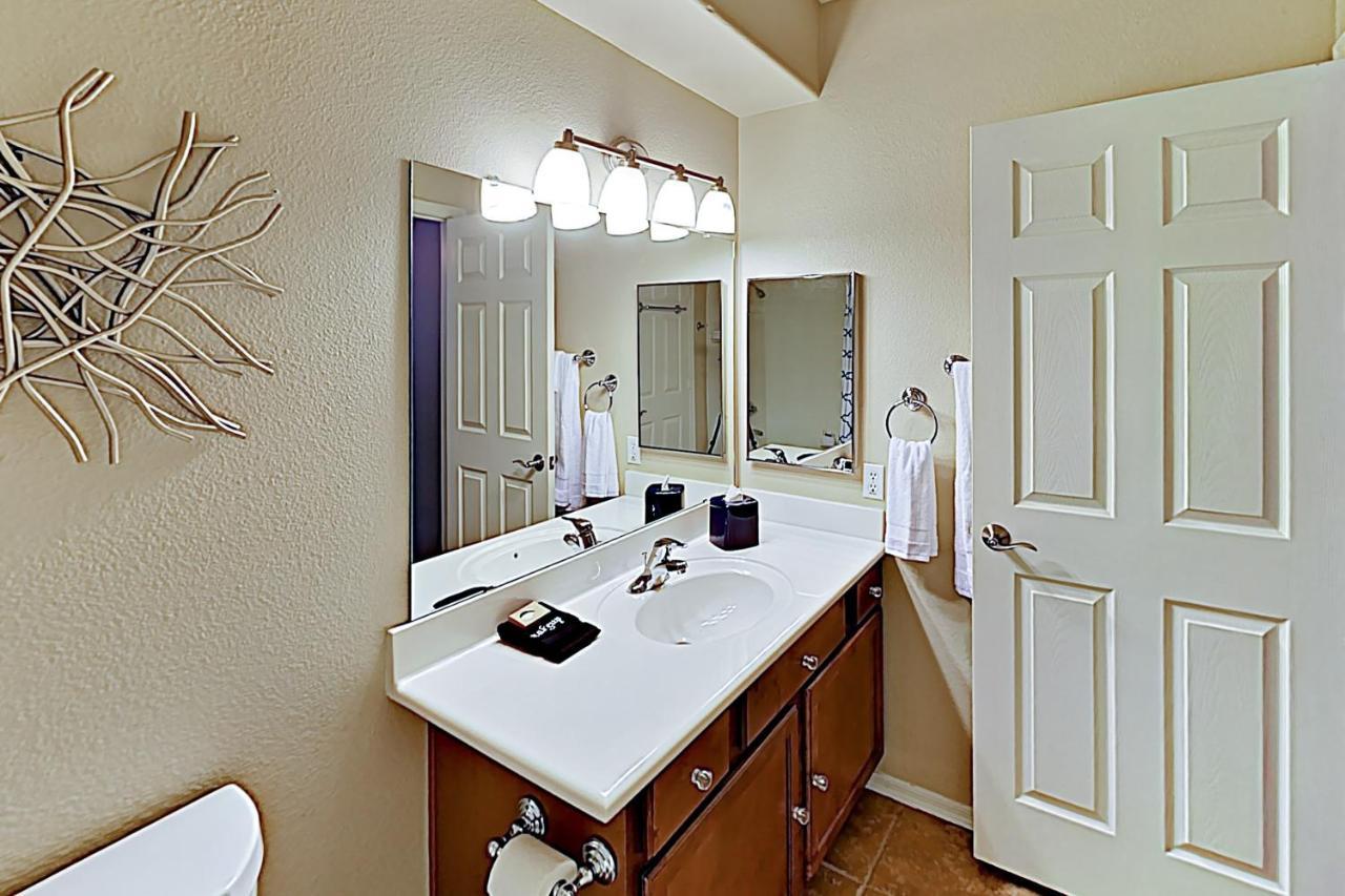 The Signature Unit & Breezy Desert Retreat Apartment *