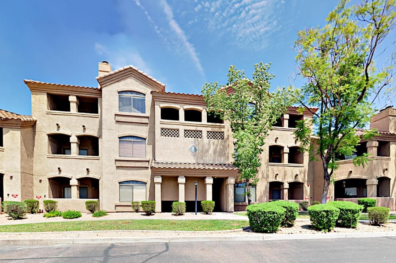 Apartment The Signature Unit & Breezy Desert Retreat