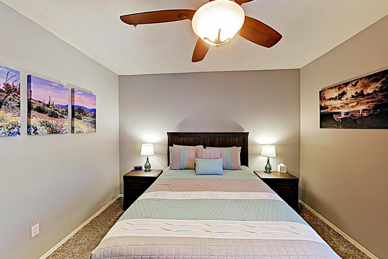 Apartment The Signature Unit & Breezy Desert Retreat *