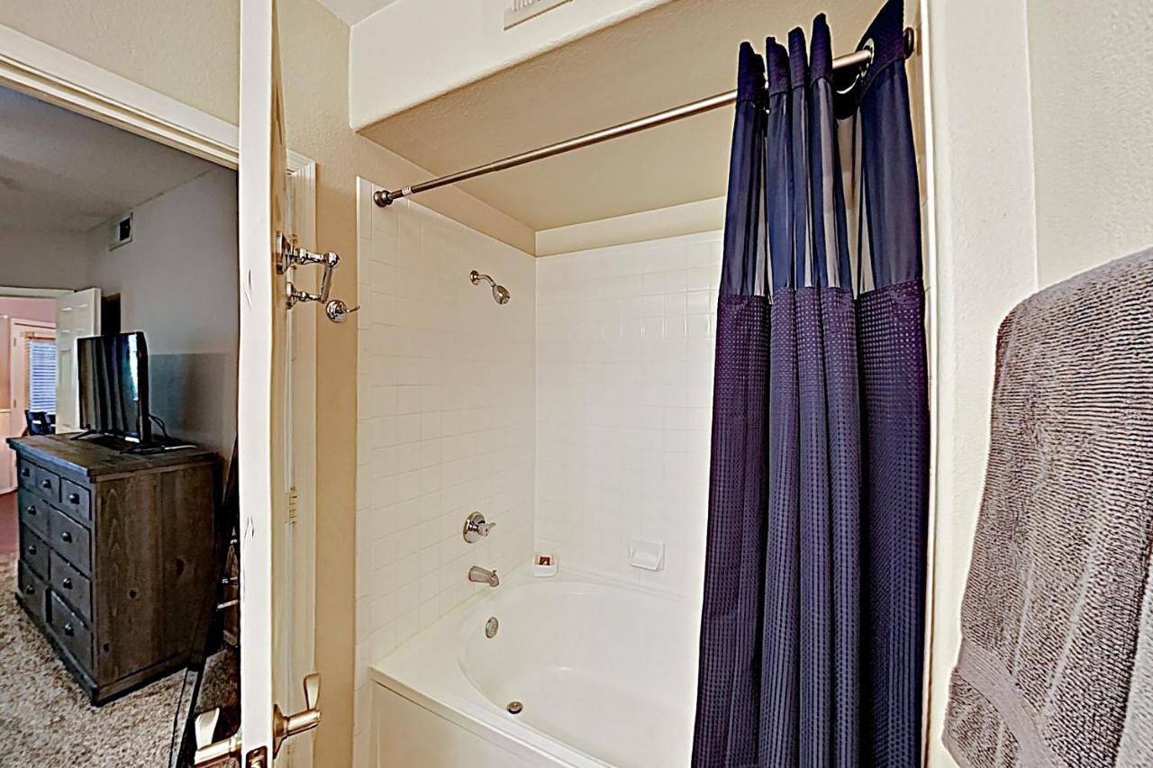 The Signature Unit & Breezy Desert Retreat Apartment Scottsdale