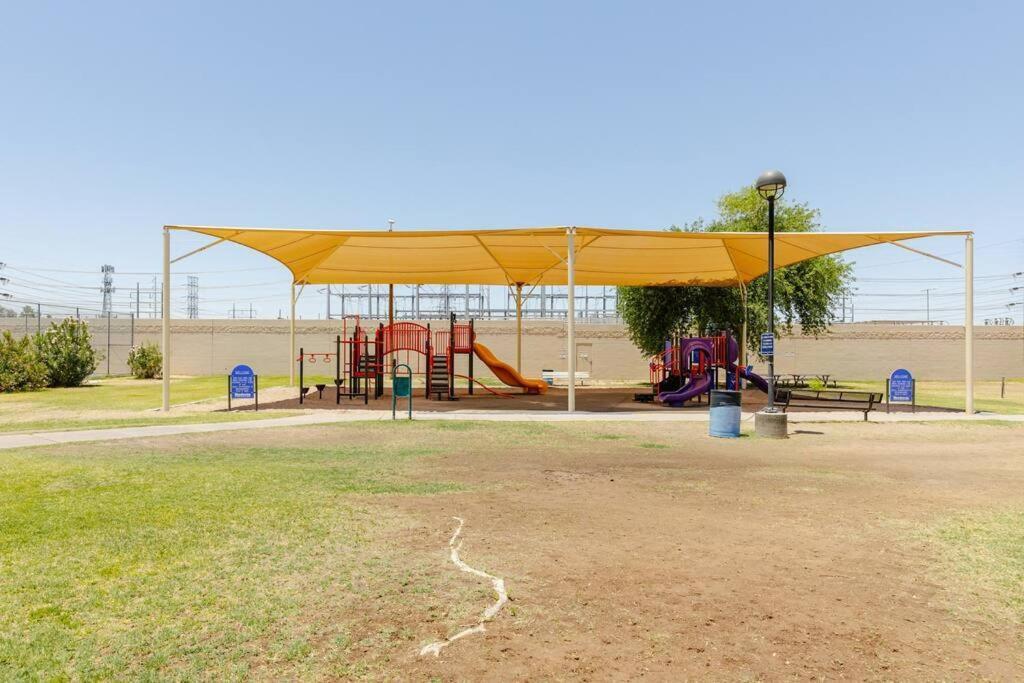Desert Chic - 2 Bed With Yard Apartment Scottsdale