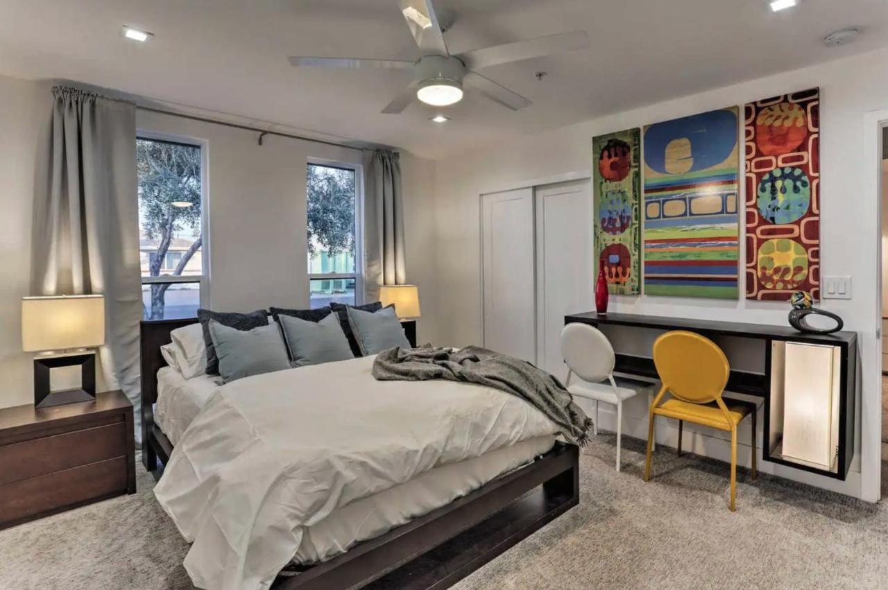 Quiet Luxury Estate W/ Heated Pool: *