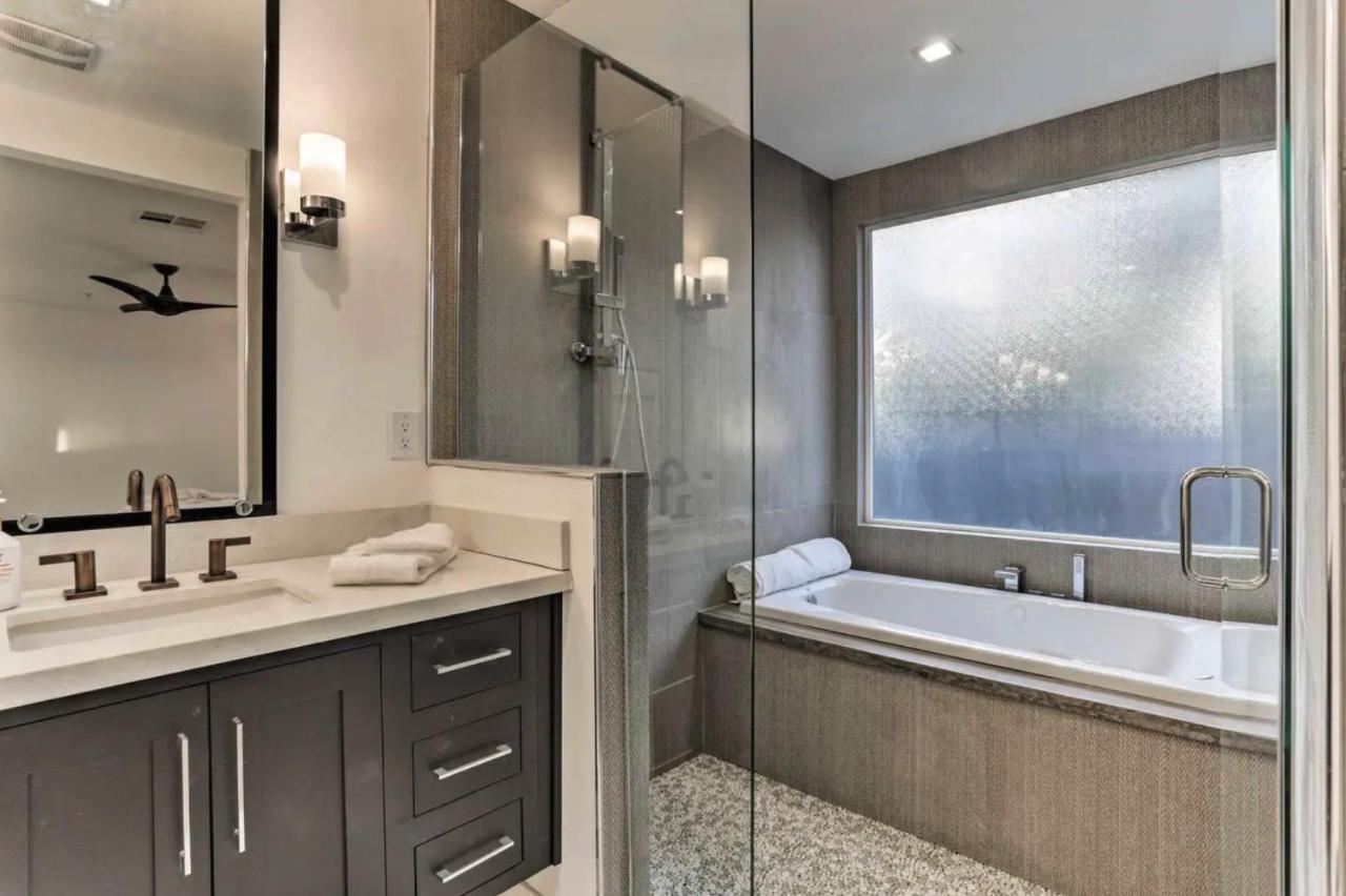 Quiet Luxury Estate W/ Heated Pool: Scottsdale