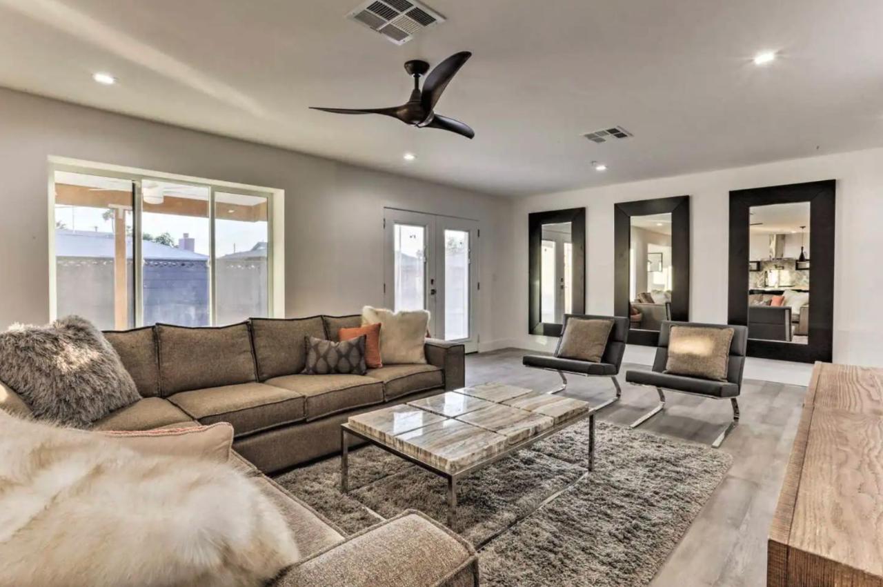 Quiet Luxury Estate W/ Heated Pool: *