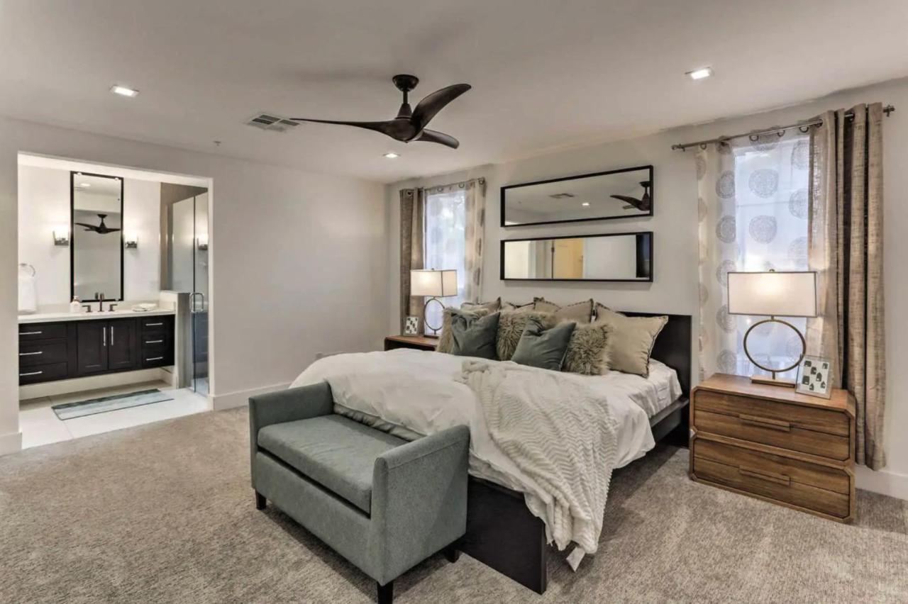 Quiet Luxury Estate W/ Heated Pool: *