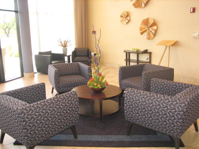 Express North By Ihg Hotel 3*
