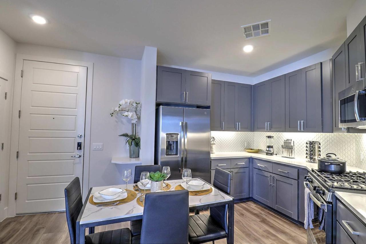 Walk Score 81-shopping District-king Bed-parking G3047 Apartment Scottsdale