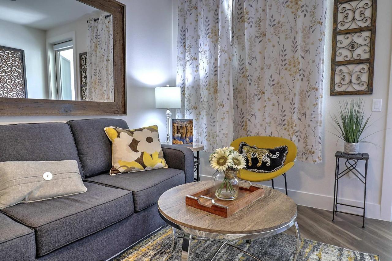 Walk Score 81-shopping District-king Bed-parking G3047 Scottsdale